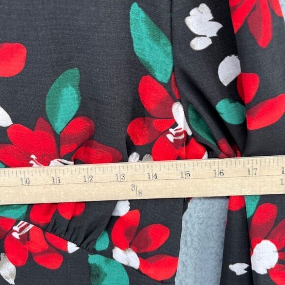 Urban Outfitters Michelle Plunging Floral Long Sleeve Mini Dress Red Flowers - Picture 5 of 12